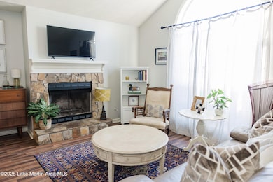 963 Birch Ct-0013