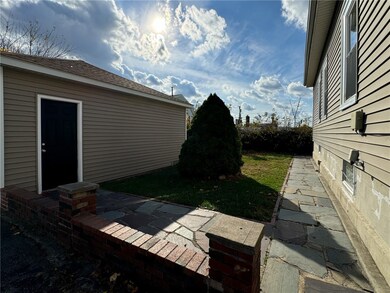 15 Reynolds St, East Providence, RI 02914 - photo 6