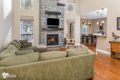 Living Room_DMD_2610-SMALL