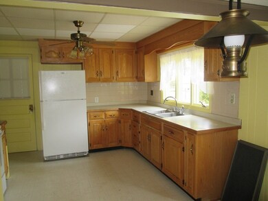 17 Upland Ave, Webster, MA 01570 - photo 7