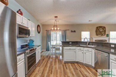 Open Concept kitchen with Commercial-grade applian