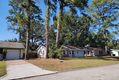 10535 Hollyglen Dr, Houston, TX 77016 - photo 7