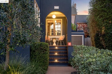 6218 Manoa St, Oakland, CA 94618 - photo 3