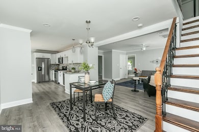 826 Martin Rd, Essex, MD 21221 - photo 3