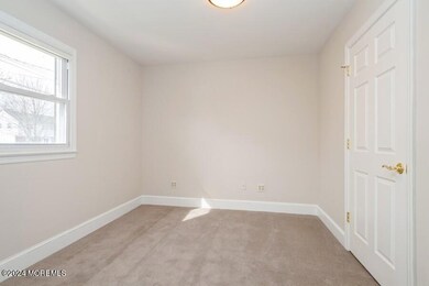 12_31PeachTreeDr_153_2ndBedroom_Small