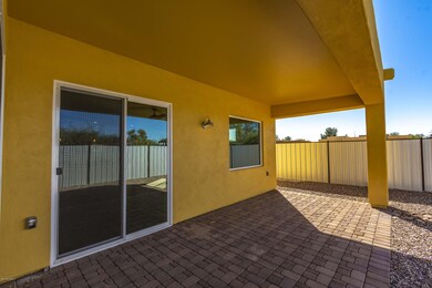 Large Covered Patio with Pavers