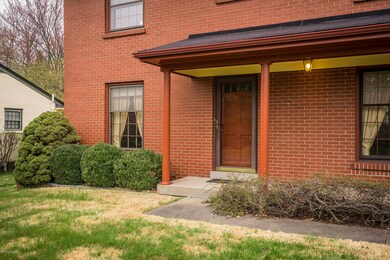 9852 Longwood Cir-17