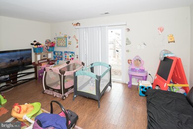 6451 Lamplighter Ridge, Glen Burnie, MD 21061 - photo 2