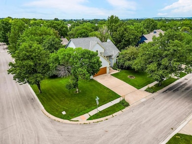 5228 Roundtree St, Shawnee, KS 66226 - photo 7