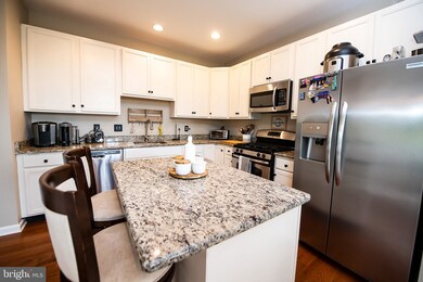 309 Katie Ln, Perkasie, PA 18944 - photo 2