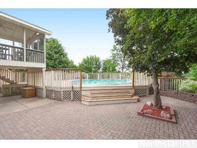 17505 Rustic Hills Dr, Eden Prairie, MN 55346 - photo 3