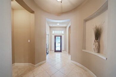 Welcome guests into an impressive rotunda-style en