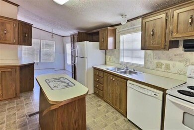 2675 Mcmichael Rd, Lake Charles, LA 70611 - photo 4