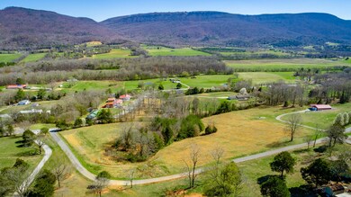 Lumina Ln. AERIALS HD-29