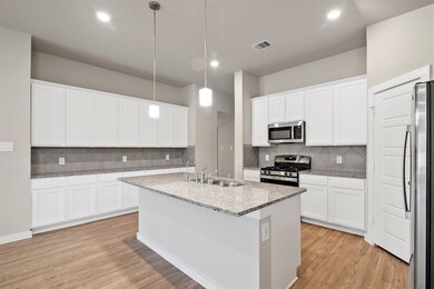 115 Comber Rd, Magnolia, TX 77354 - photo 3