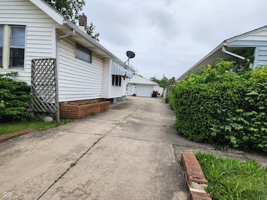 621 E 31st St, Anderson, IN 46016 - photo 2