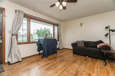 1700 Highview Dr, Marion, IA 52302 - photo 3