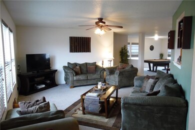 215 Crossbow St, Sheridan, IN 46069 - photo 2