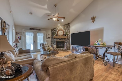 18486 Spoon Gap Rd-5