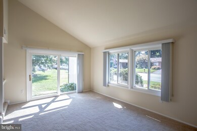 422 Sugarland Run Dr, Sterling, VA 20164 - photo 6