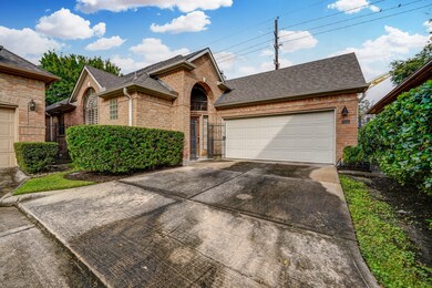 7902 Oakwood Hollow St, Houston, TX 77040 - photo 3