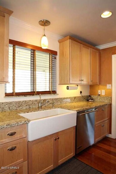 Gourmet Kitchen-Farm Sink