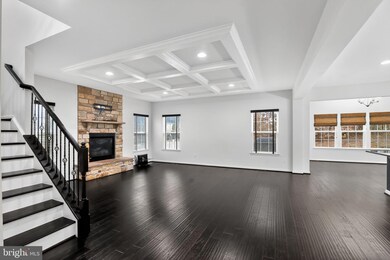 4401 Weejun Loop, Woodbridge, VA 22192 - photo 7