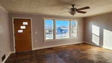 705 W Waverly St, Norton, KS 67654 - photo 3