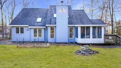 327 Surrey Dr, Hawley, PA 18428 - photo 3