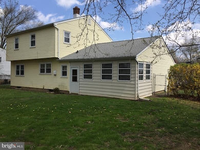 200 Midway Dr, Morrisville, PA 19067 - photo 4