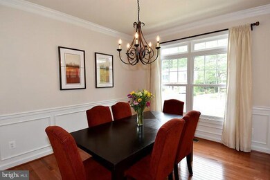 302 Grove Ave, Falls Church, VA 22046 - photo 4