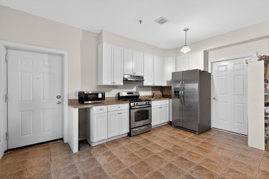 620 38th St unit 400, Union City, NJ 07087 - photo 2