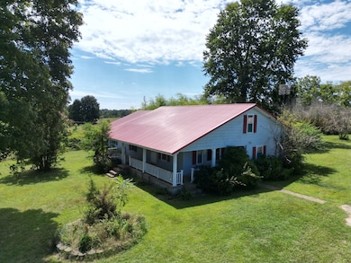 1063 Rabbit Trail Rd, Five Points, TN 38457 - photo 4