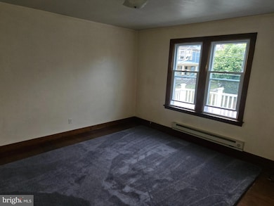 521 E Broad St unit 2, Tamaqua, PA 18252 - photo 6