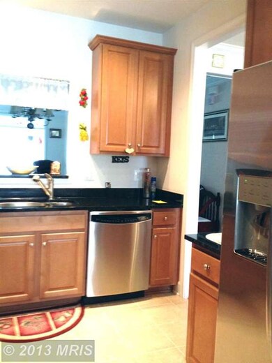 8896 Calla Lily Ct, Lorton, VA 22079 - photo 5