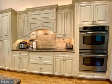 881 Cox Rd, Moorestown, NJ 08057 - photo 4