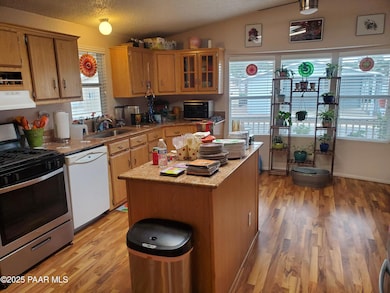 724 N Mesquite Tree Dr, Dewey-Humboldt, AZ 86327 - photo 7