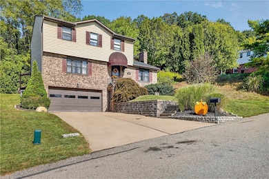 100 Roberta Dr, Carnegie, PA 15106 - photo 2