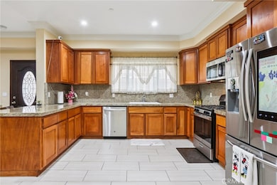 204 E 121st St, Los Angeles, CA 90061 - photo 3