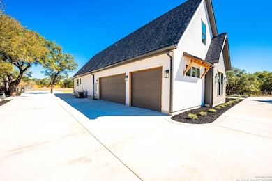 424 Rittimann Rd, Spring Branch, TX 78070 - photo 4