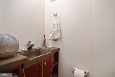 730 N Market St, Frederick, MD 21701 - photo 6