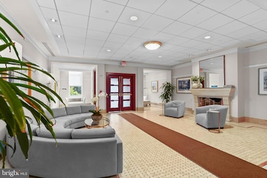 The Columbia Residences unit 431, Washington, DC 20037 - photo 3