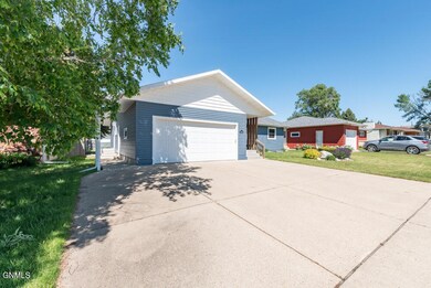 1034 N 29th St MLS-32