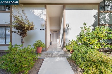 1317 Canyonwood Ct unit 4, Walnut Creek, CA 94595 - photo 5