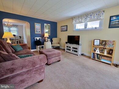 1131 Tremont Dr, Glenolden, PA 19036 - photo 7