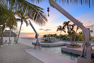 815 E Shore Dr, Summerland Key, FL 33042 - photo 2