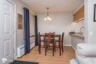 Dining Area 3895-SMALL