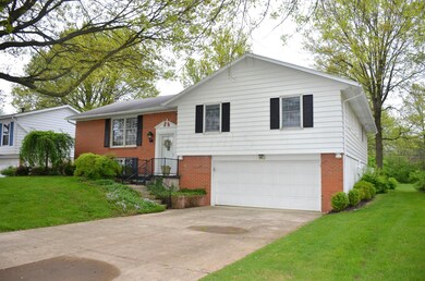 812 Hickory Dr, Marysville, OH 43040 - photo 3