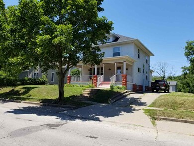 438 2nd St, Columbus Junction, IA 52738 - photo 2