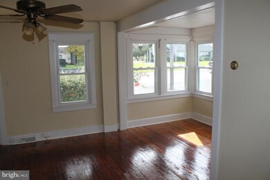 109 E Main St, Leola, PA 17540 - photo 3